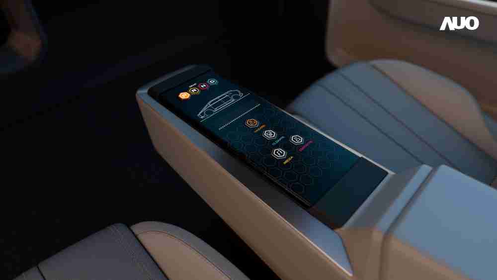 尊龙集团以人性化设计打造多变形态中控显示(Morphing Center Control)，，，，不使用时仅平面显示信息，，进行操作时，，，，显示器则会动态隆起，，，，转变成3D实体按钮，，，并有触觉回馈，，，展示人机互动新体验